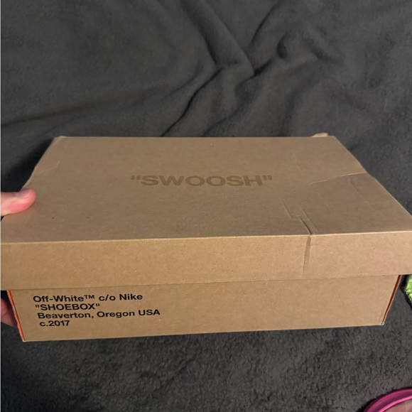 9.5 OFF WHITE ZOOM FLY TULIP - Picture 6 of 8